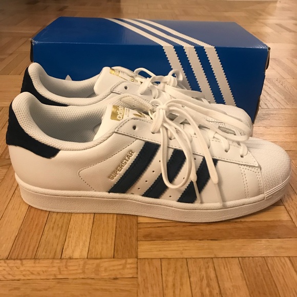 NWOT Adidas Superstar Sneaker with velvet stripes - Picture 4 of 7